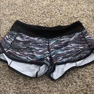 Lulu lemon speed shorts size 4